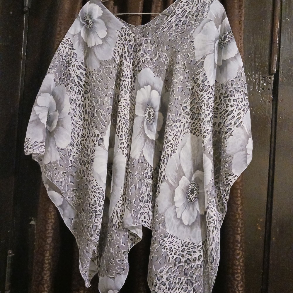 Cover ups - Picture 4 of 4